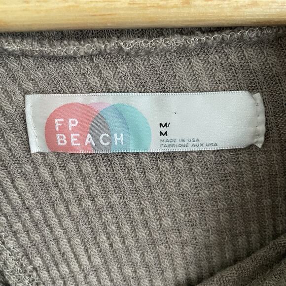 FP Beach World Traveler Cowl Neck Split Back Knit Pullover Sweater Taupe Size M - Picture 5 of 6